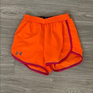 Under Armour shorts, SM